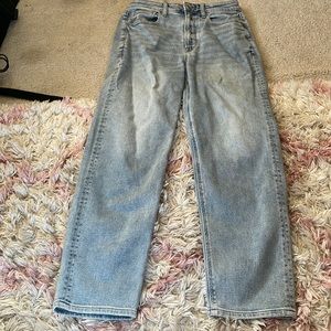 American Eagle stretch high rise mom jeans
